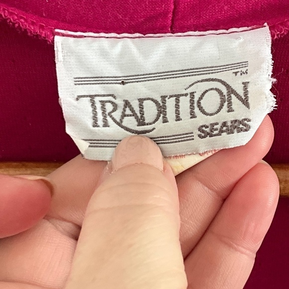 Vintage Pink Cardigan 1980 Quilted Fuschia 4 Buttons Relaxed fit with pockets !! - Picture 7 of 8